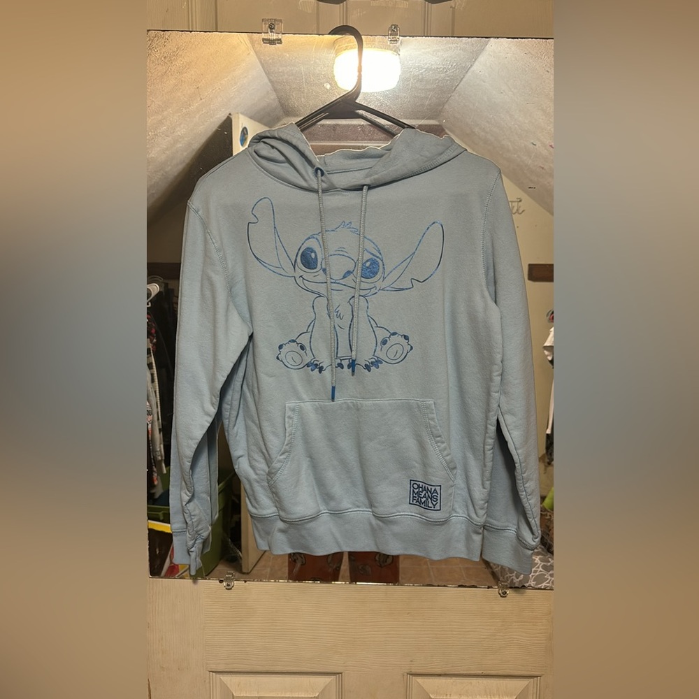 Blue stitch pullover